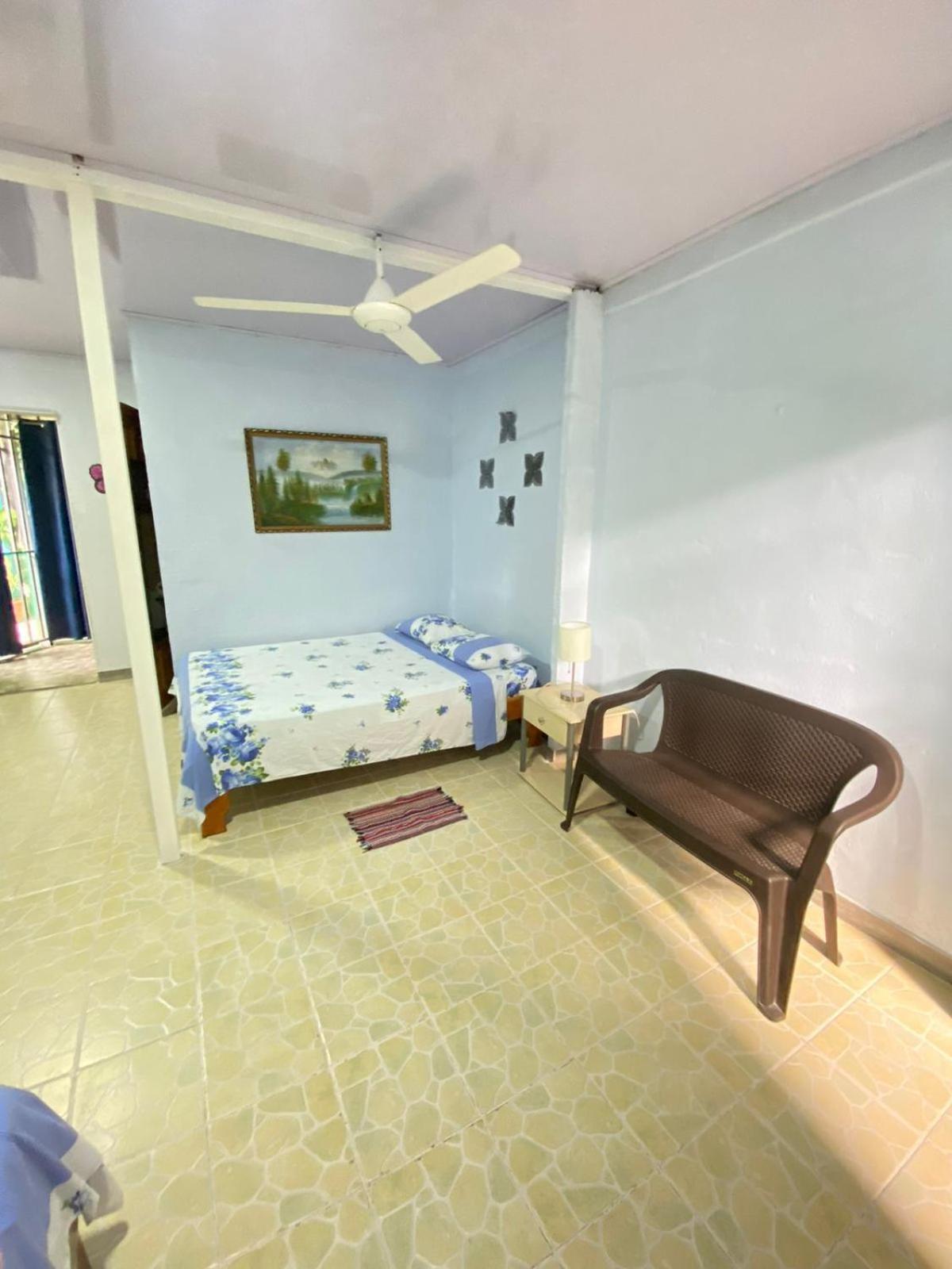 Blue Morpho House B&B Мануель-Антоніо Екстер'єр фото
