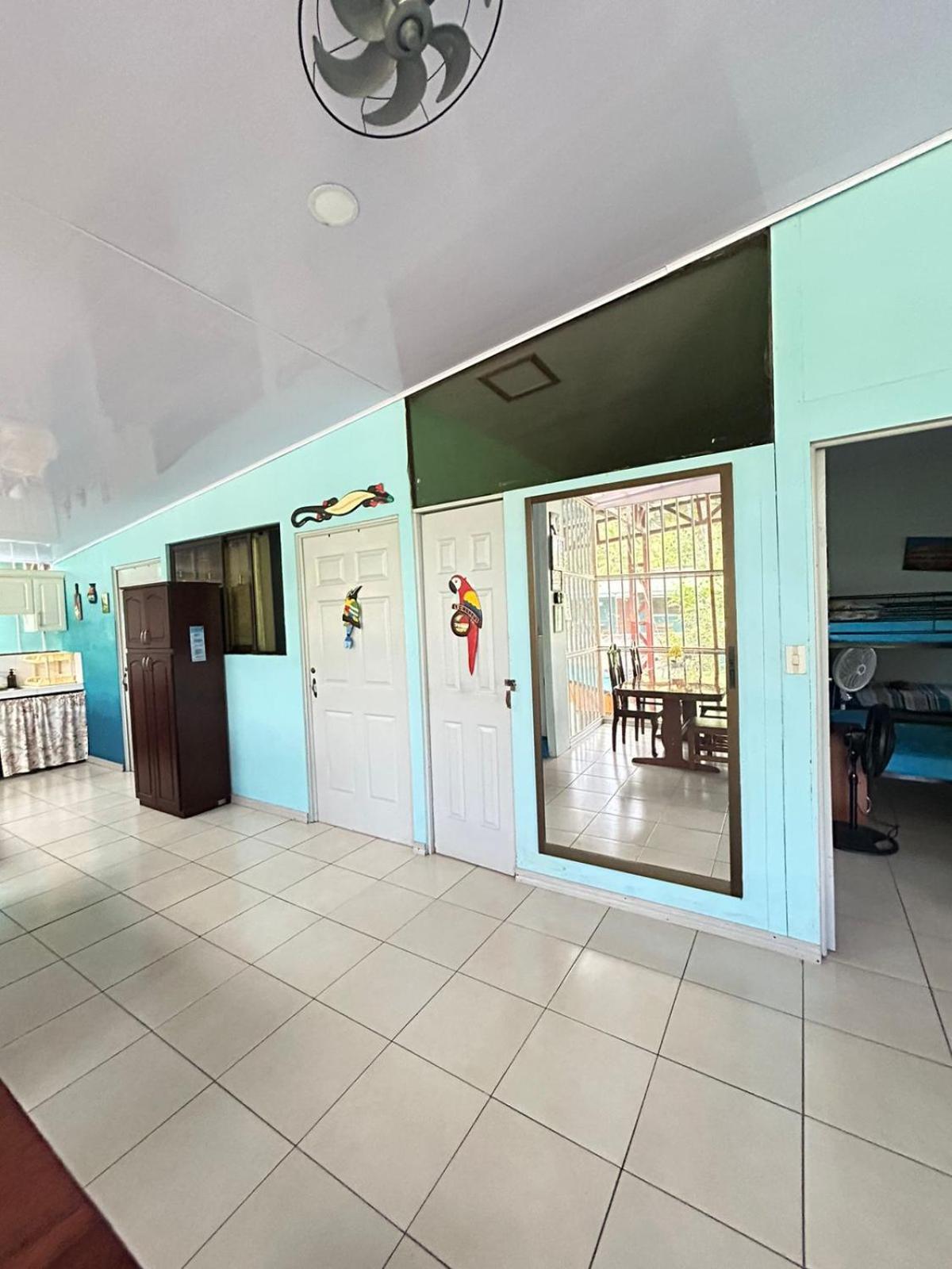 Blue Morpho House B&B Мануель-Антоніо Екстер'єр фото